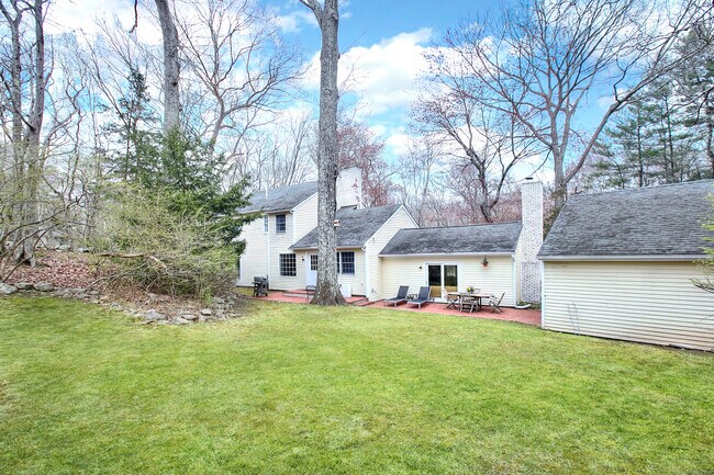 Building Photo - 1 Graystone Ln