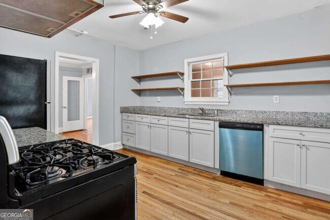 Building Photo - 2728 Winburn Terrace