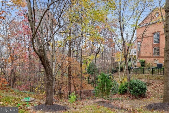 Building Photo - 7106 Point Replete Cir