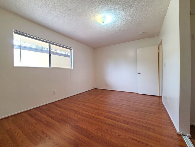 Building Photo - Taylor St-25258