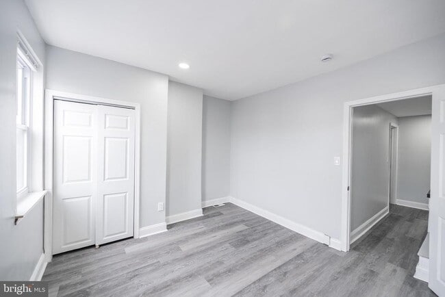 Building Photo - 2265 E Clearfield St