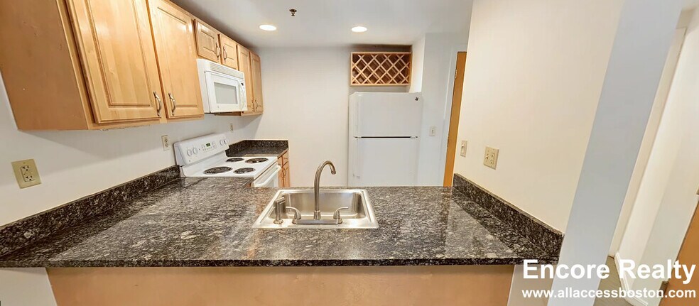 Building Photo - 20 Queensberry St