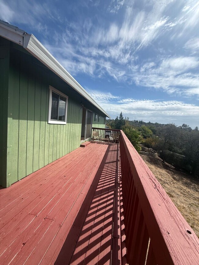 Building Photo - 357 Canyon Highlands Dr