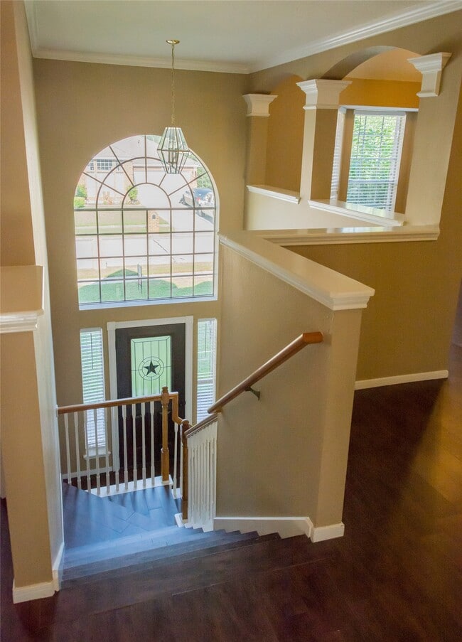 Building Photo - 25727 Bearborough Dr