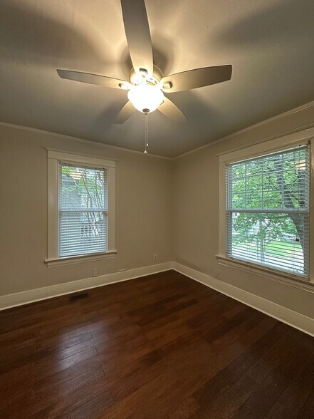 Building Photo - 419 Beechwood St