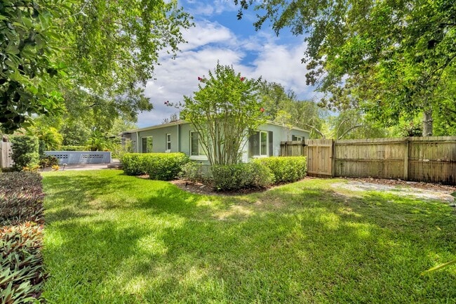 Building Photo - Winter Park Charmer