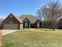 Building Photo - Spacious 3BDRM Home in Blackberry Ridge, V...