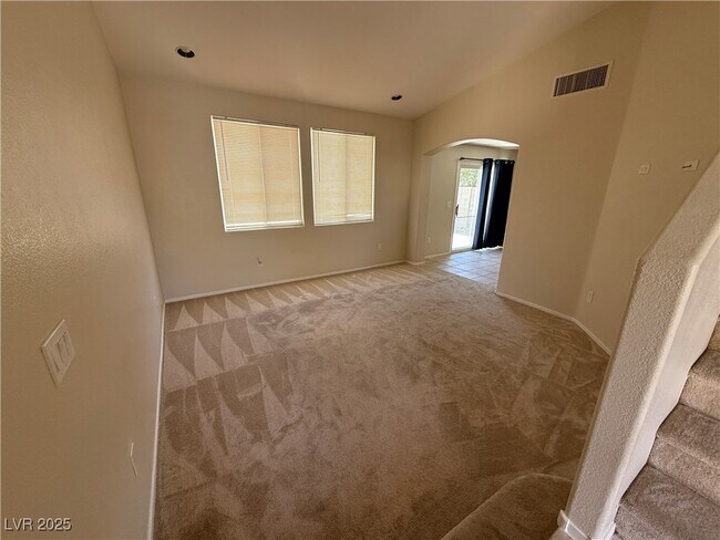 Building Photo - 8126 W Dracopus Ave