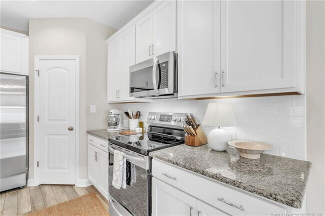 Building Photo - 1338 Water Leaf Dr