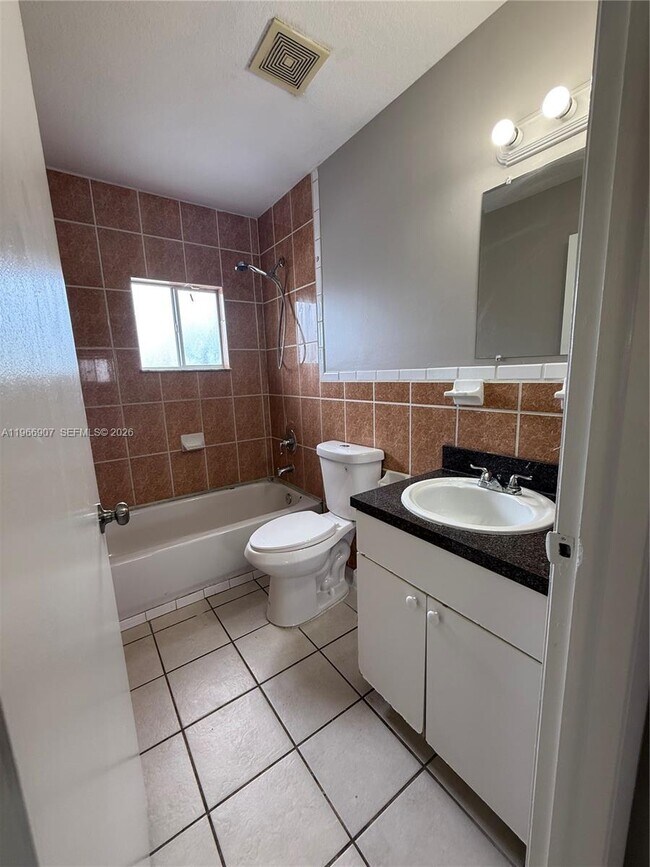 Building Photo - 1205 NW 7th Ave