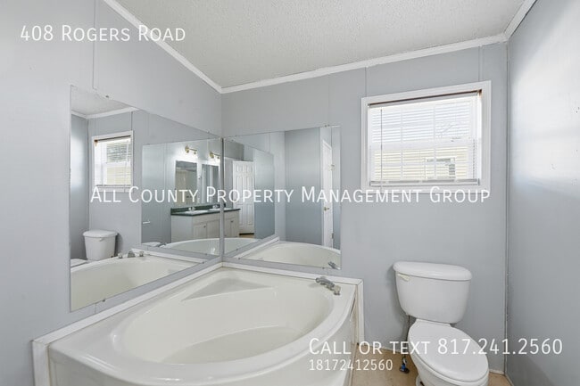 Building Photo - 408 Rogers Rd