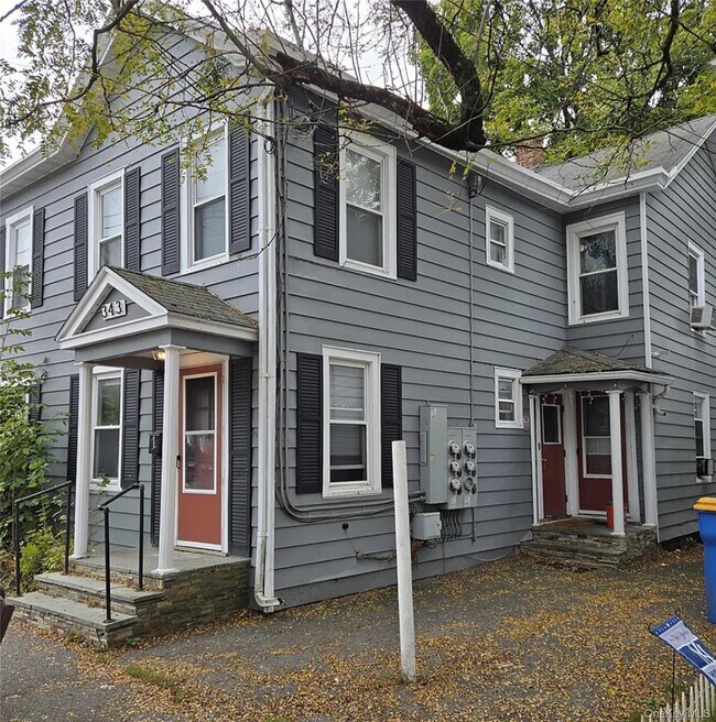 Primary Photo - 343 Washington Ave
