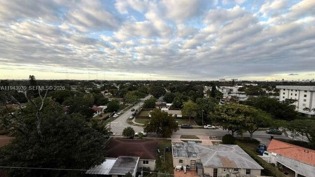 Building Photo - 16740 NE 9th Ave