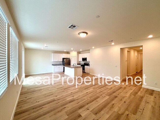 Building Photo - 12594 Ava Loma St