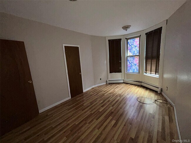 Building Photo - 69 Academy St