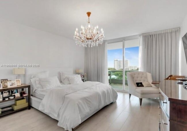 Building Photo - 1643 Brickell Ave