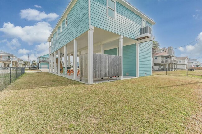 Building Photo - 4022 Fort Bend Dr
