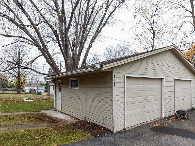 Building Photo - 5838 Lyndale Ave S