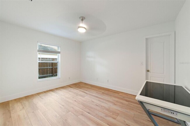 Building Photo - 24407 Rolling View Ct