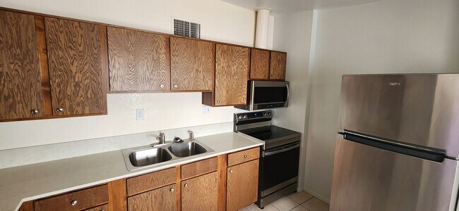Building Photo - pm0649