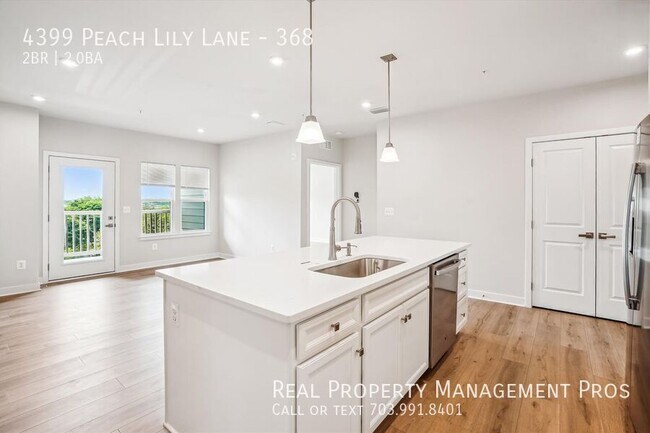 Building Photo - 4399 Peach Lily Ln
