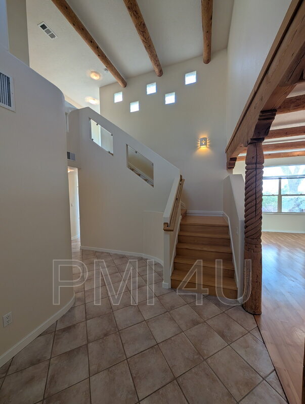 Building Photo - 511 Eugene Ct SE