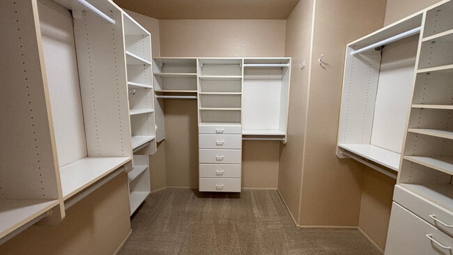 Building Photo - 15138 W Las Brizas Ln
