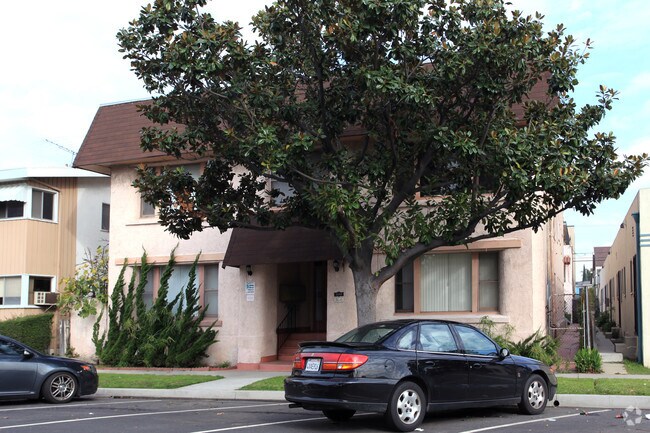 Building Photo - 1059