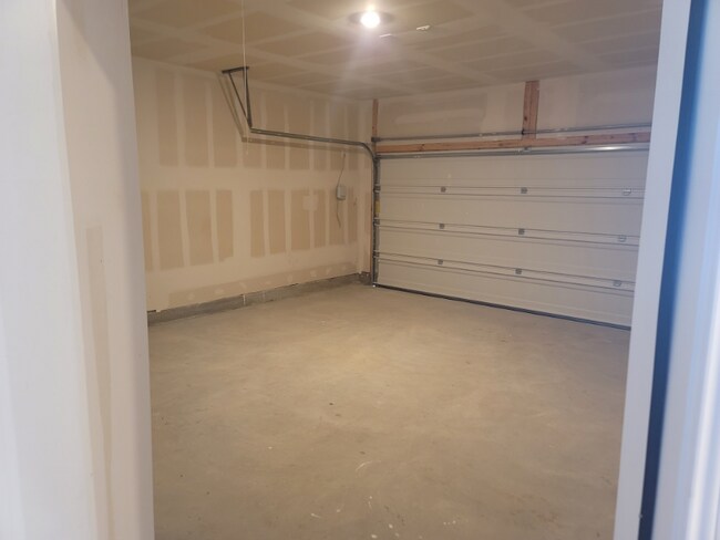 Building Photo - 221 Cordova Xing