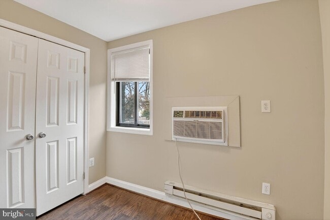 Building Photo - 4430 Martin Luther King Jr Ave SW