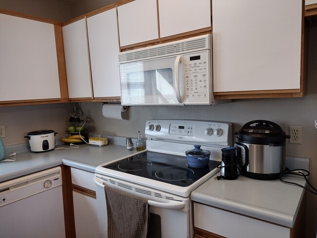 Building Photo - 2229 9th St