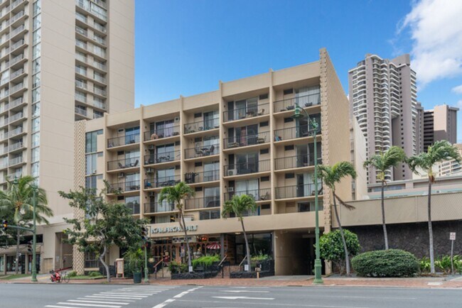 Building Photo - 1911 Kalakaua Ave