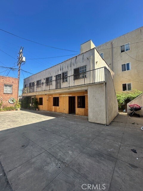 Building Photo - 3518 W 3rd St