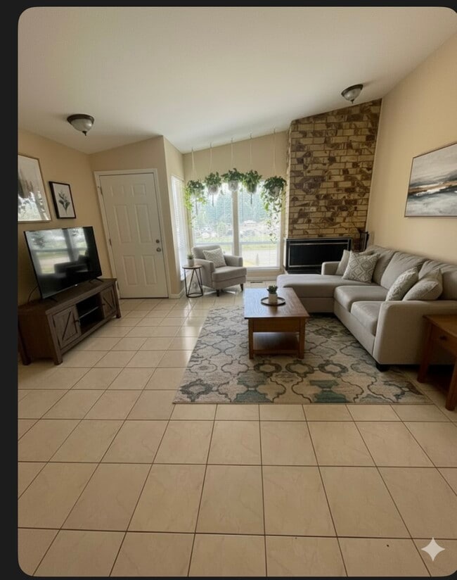 Building Photo - 827 32nd St