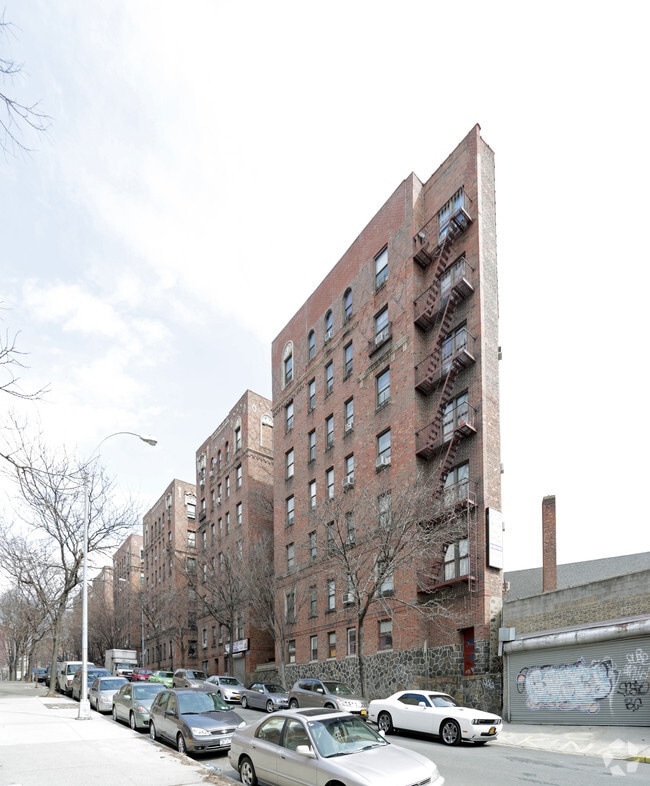 3130 - 3150 Rochambeau Ave - 3130-3150 Rochambeau