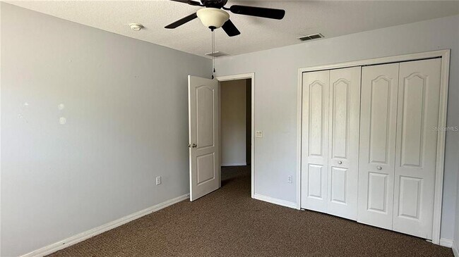 Building Photo - 979 Hacienda Cir