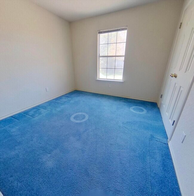 Building Photo - 2500 Clover Valley Ln