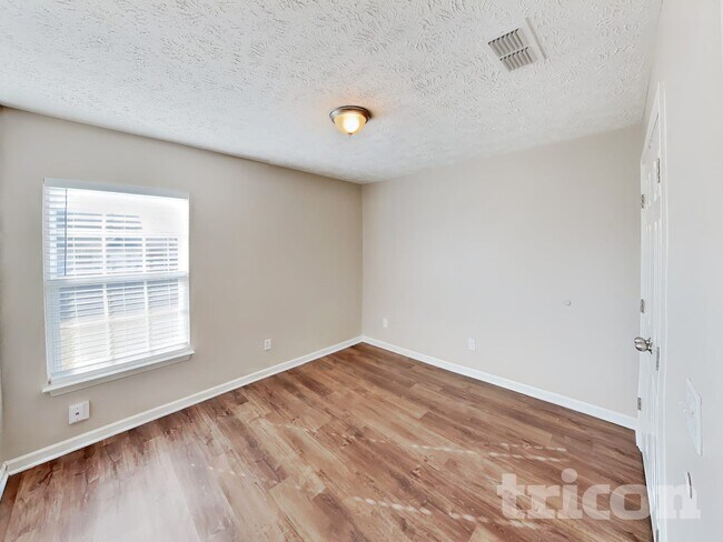 Building Photo - 4049 Sequoia Trail