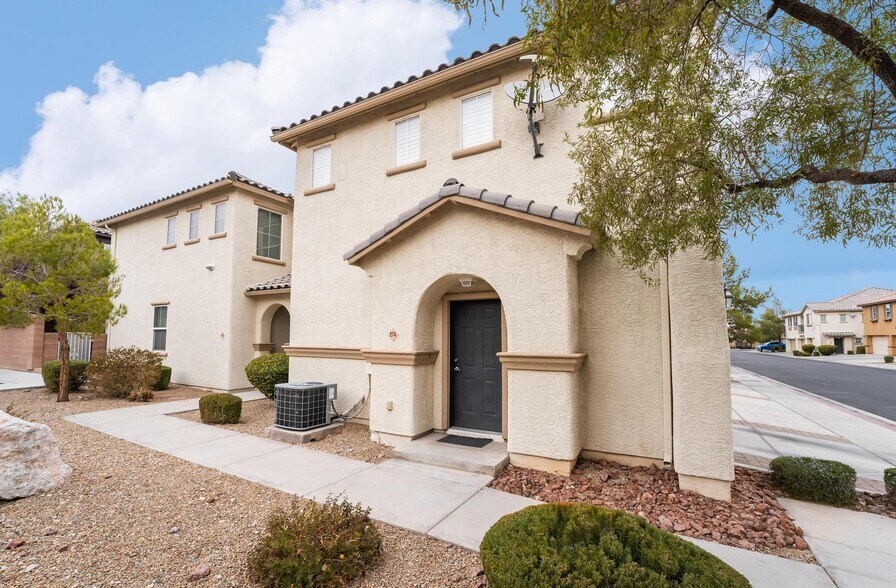 Building Photo - 6255 W Arby Ave