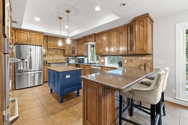 Building Photo - 7425 Kenshire Ln
