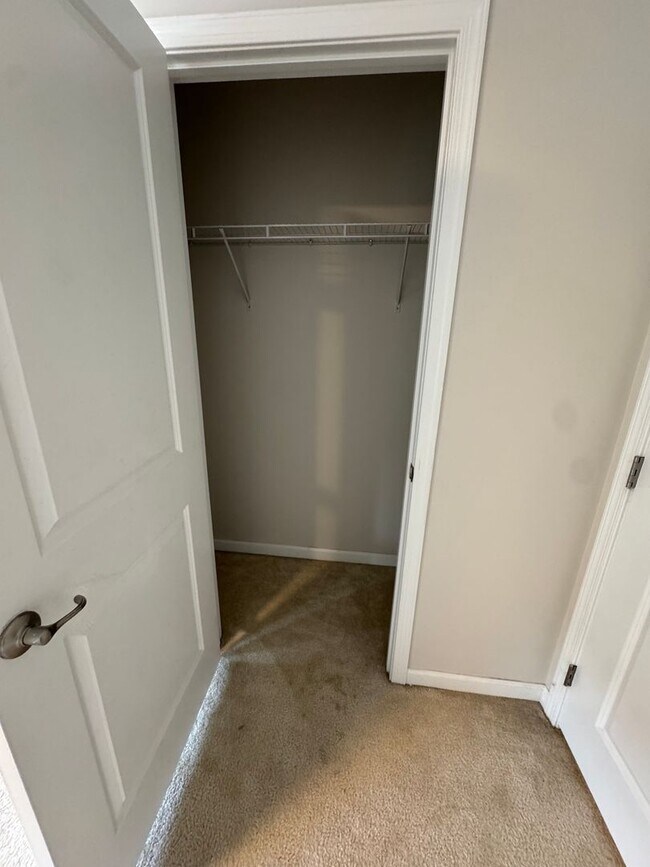 Building Photo - Beautiful 3 Bedroom 3.5 Bath in Sewickley, PA!
