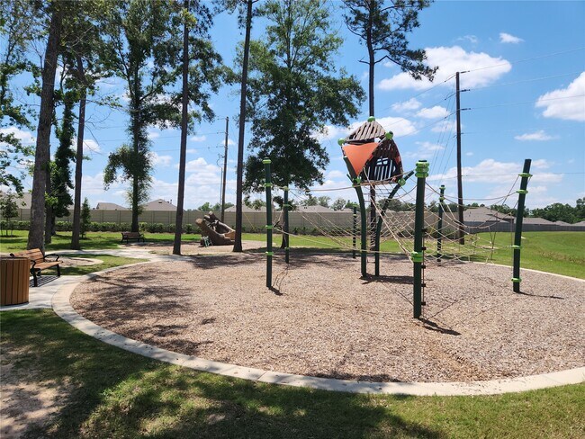 Building Photo - 18242 Via Aurelia Dr