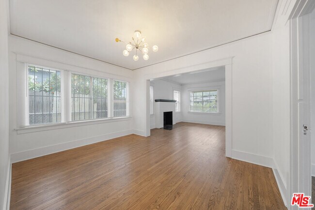 Building Photo - 235 Joy St