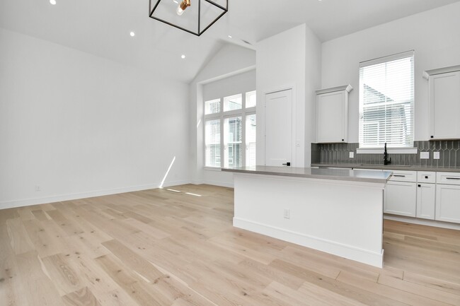 Building Photo - 4510 Old Yale St