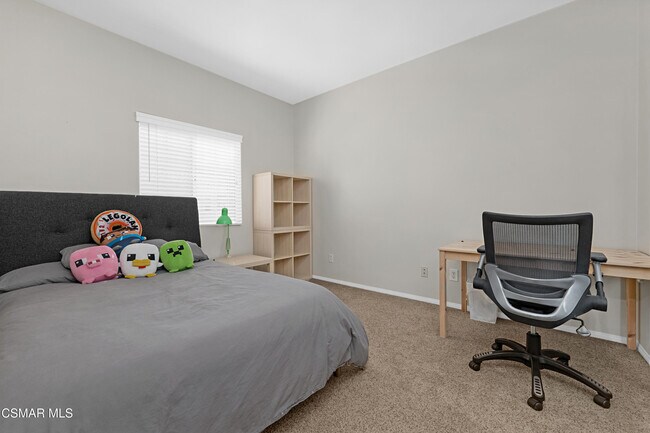 Building Photo - 1048 Mountain Oak Pl