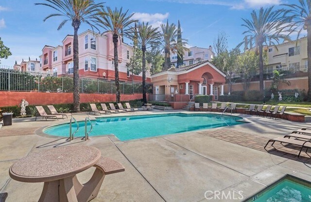 Building Photo - 1095 S San Marino Way
