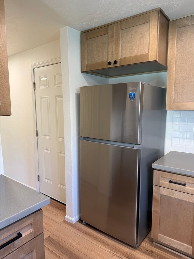 Building Photo - Updated 3 bedroom 2 bath home in a great neighborhood!