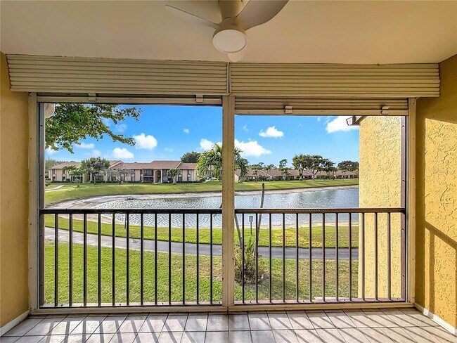 Building Photo - 826 Sky Pine Way