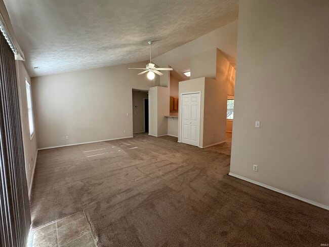 Building Photo - 7131 Greenlake Dr