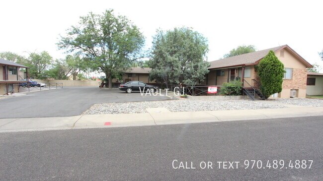 Building Photo - 1425 Bunting Ave